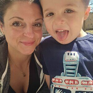 Meet your Posher, Andrea